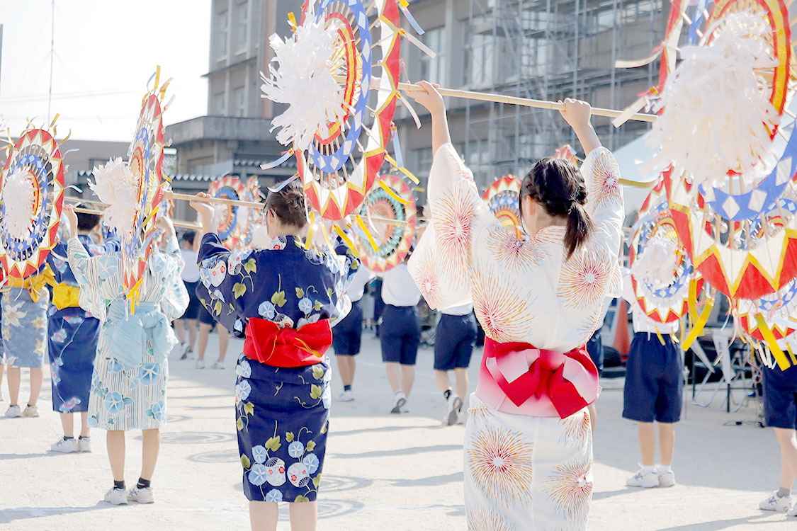 体育祭の傘踊り