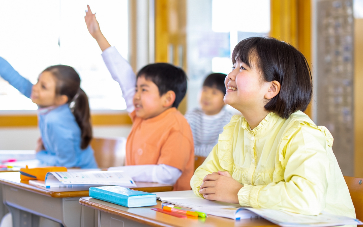 R6小学校教科書イメージ
